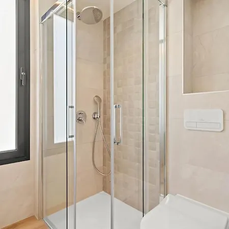 Apartment Coastal Haven In Center *