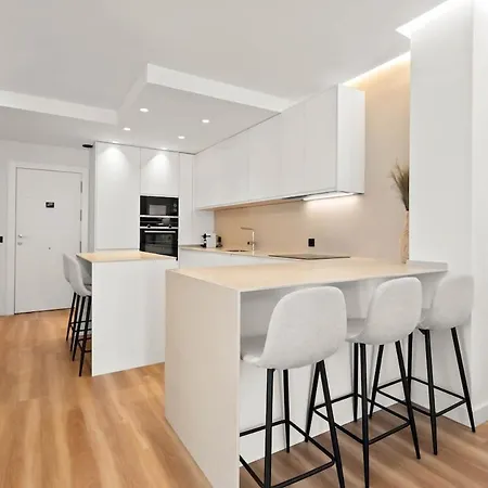 Coastal Haven In Center *