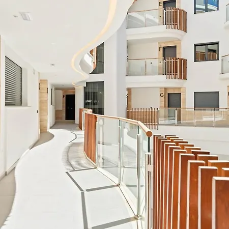 Coastal Haven In Center